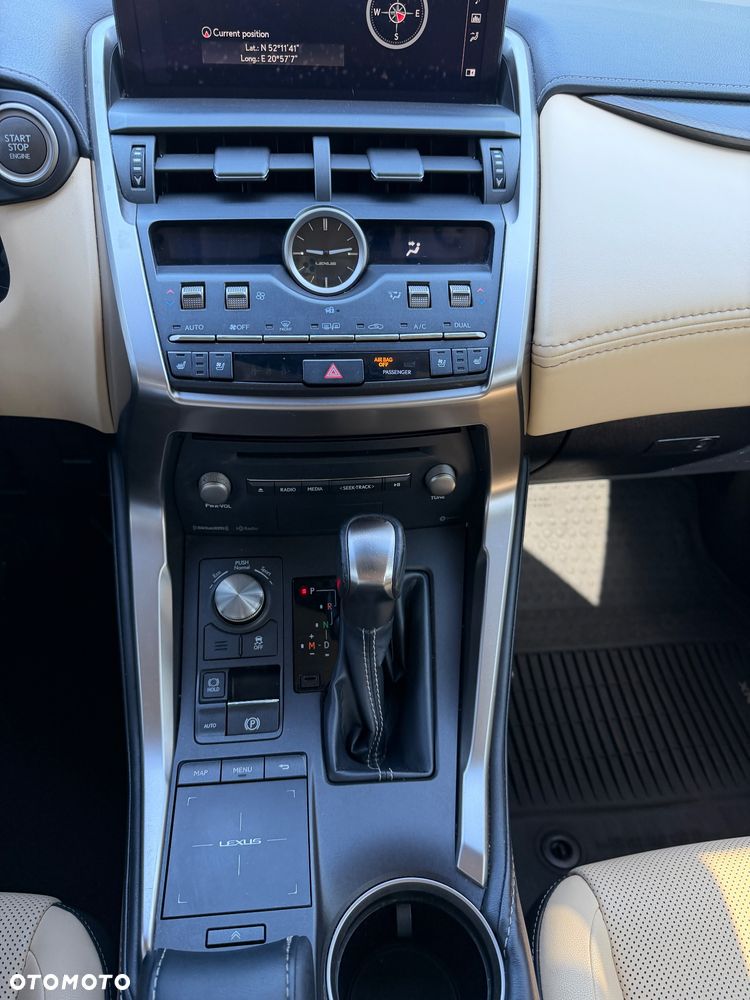 Lexus NX 300 Business Edition AWD - 29