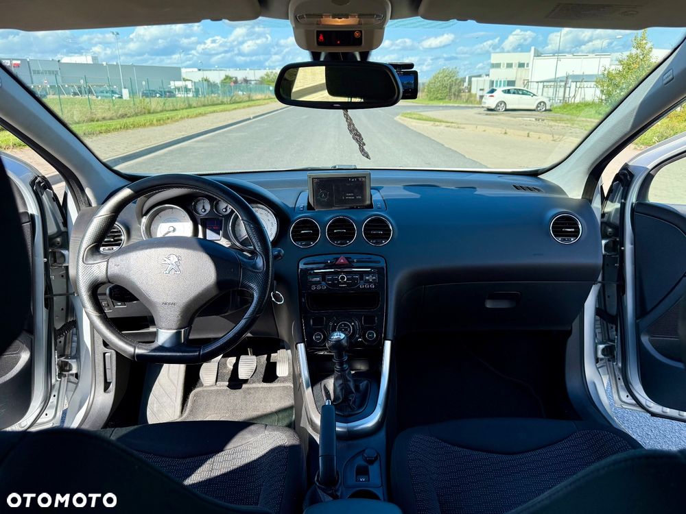 Peugeot 308 - 16