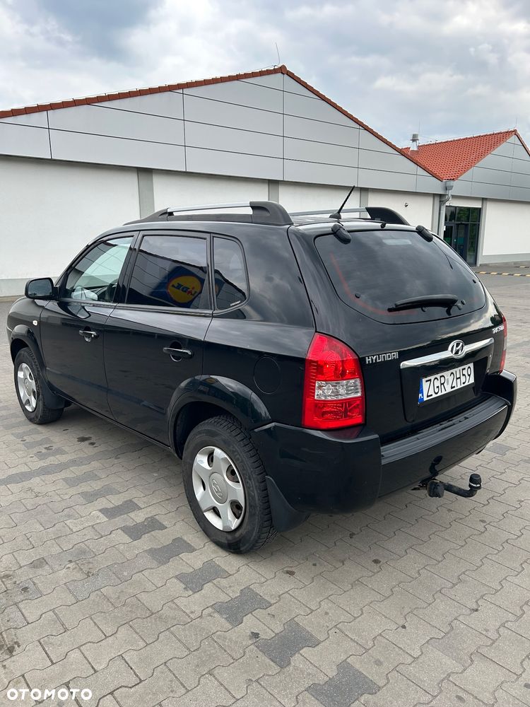 Hyundai Tucson 2.0 Comfort 2WD - 3