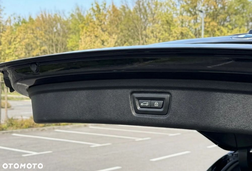 BMW Seria 3 320e PHEV xDrive M Sport sport - 14