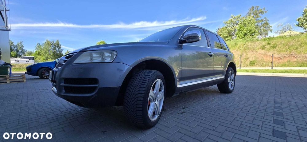 Volkswagen Touareg - 2