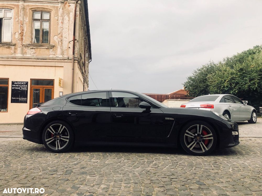 Porsche Panamera - 25