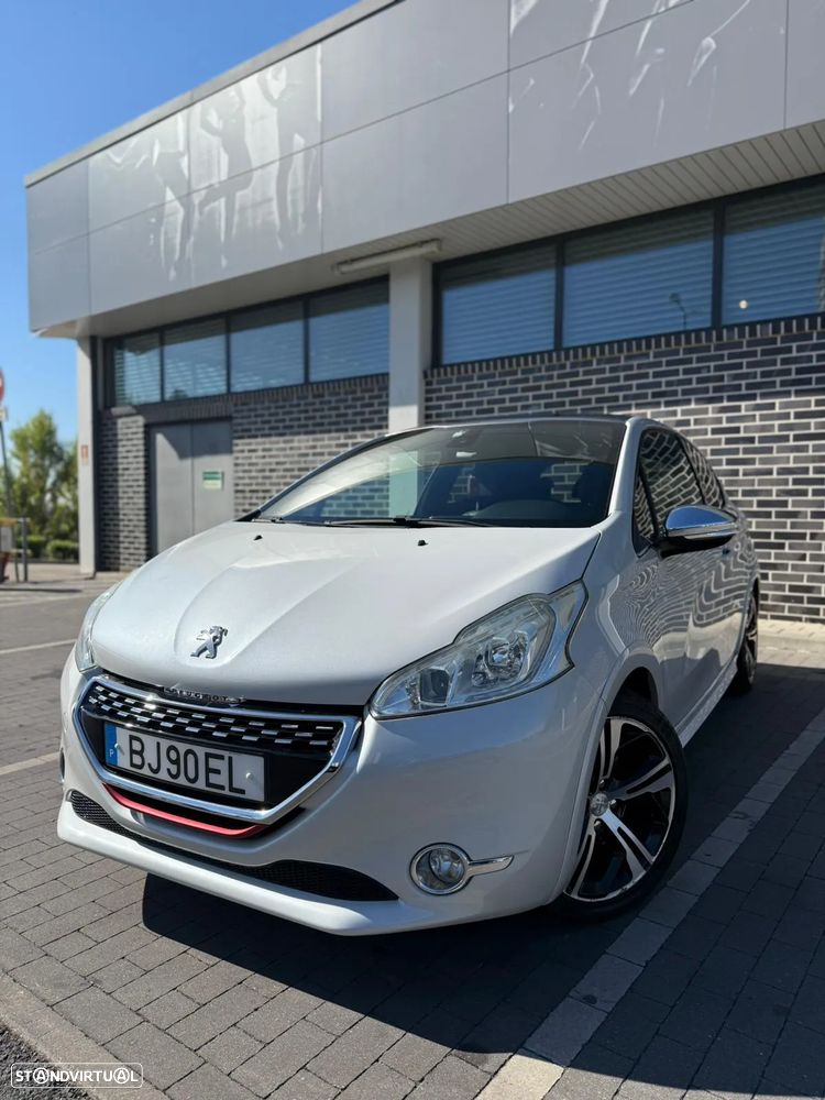 Peugeot 208 1.6 THP GTi - 1