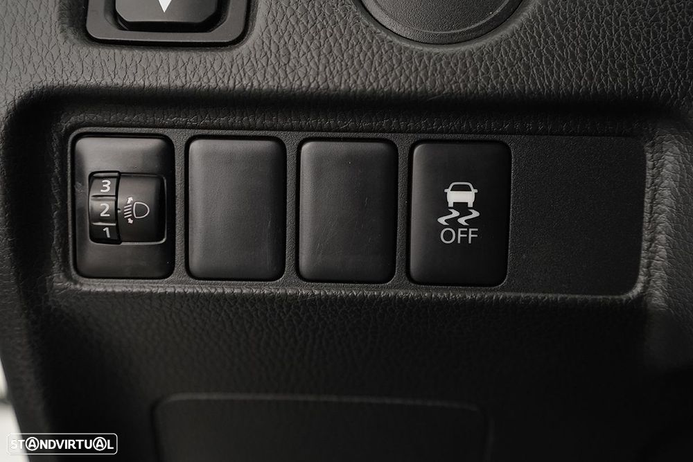 Mitsubishi l200 ver-2-3-di--d-strakar-space-cab-intense-4wd - 19