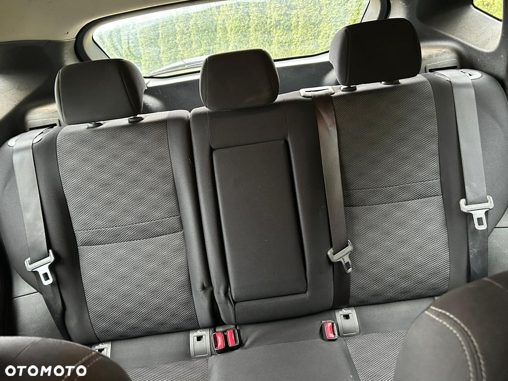 Nissan Qashqai 1.6 DCi Xtronic ACENTA - 10