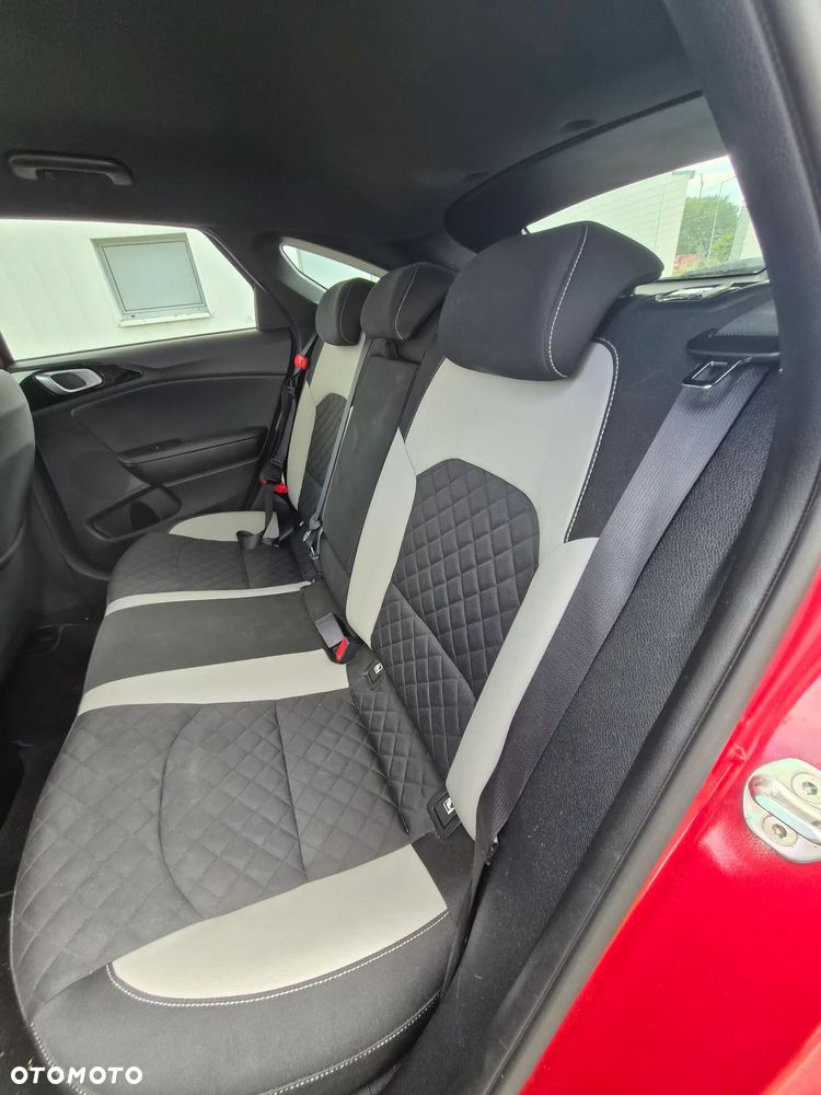 Kia ProCeed 1.6 CRDi Eco-Dynamics+ (48V Mild-Hybrid) DCT7 GT LINE - 11