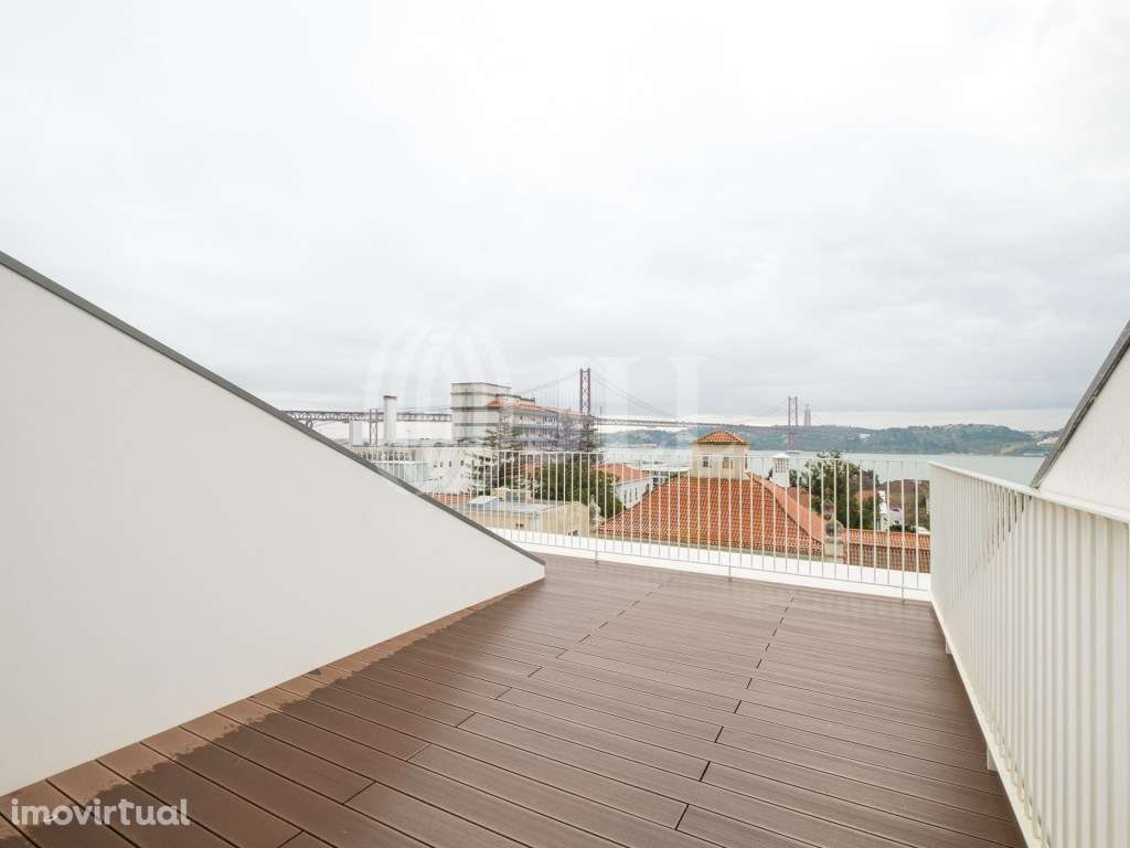 Apartamento T2 com garagem em condomínio, Alcântara, Lisboa - Grande imagem: 2/24