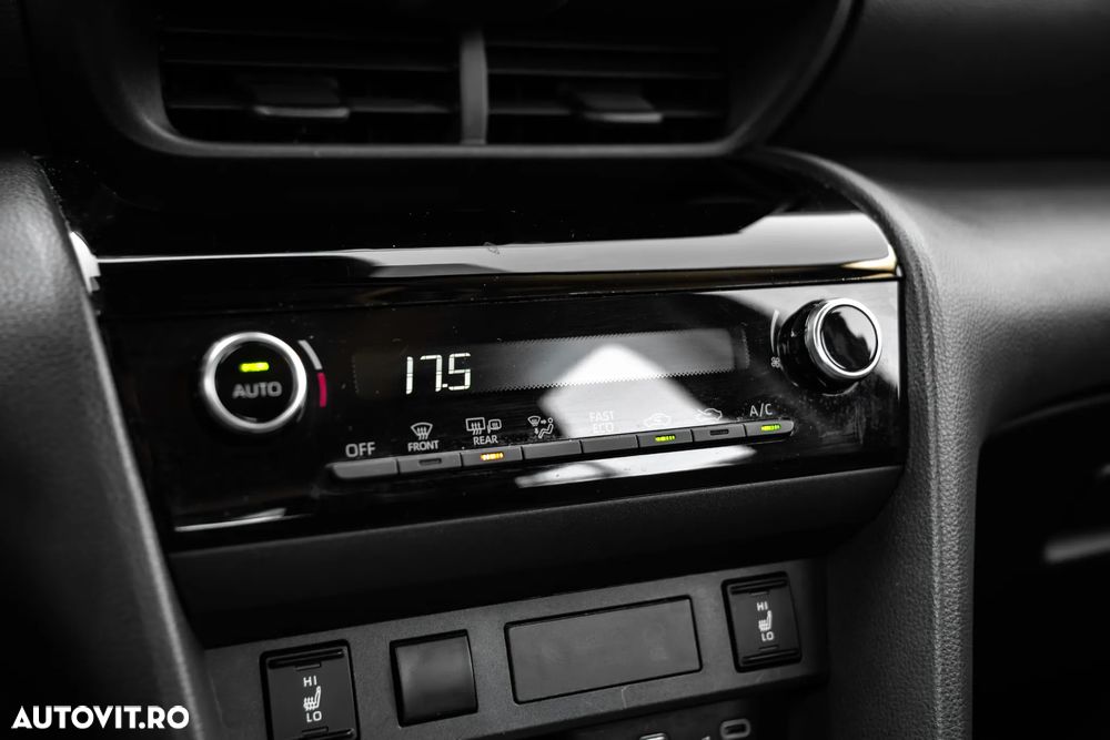 Toyota Yaris Cross 1.5 VVT-i HSD 116 4x2 HEV Business - 17