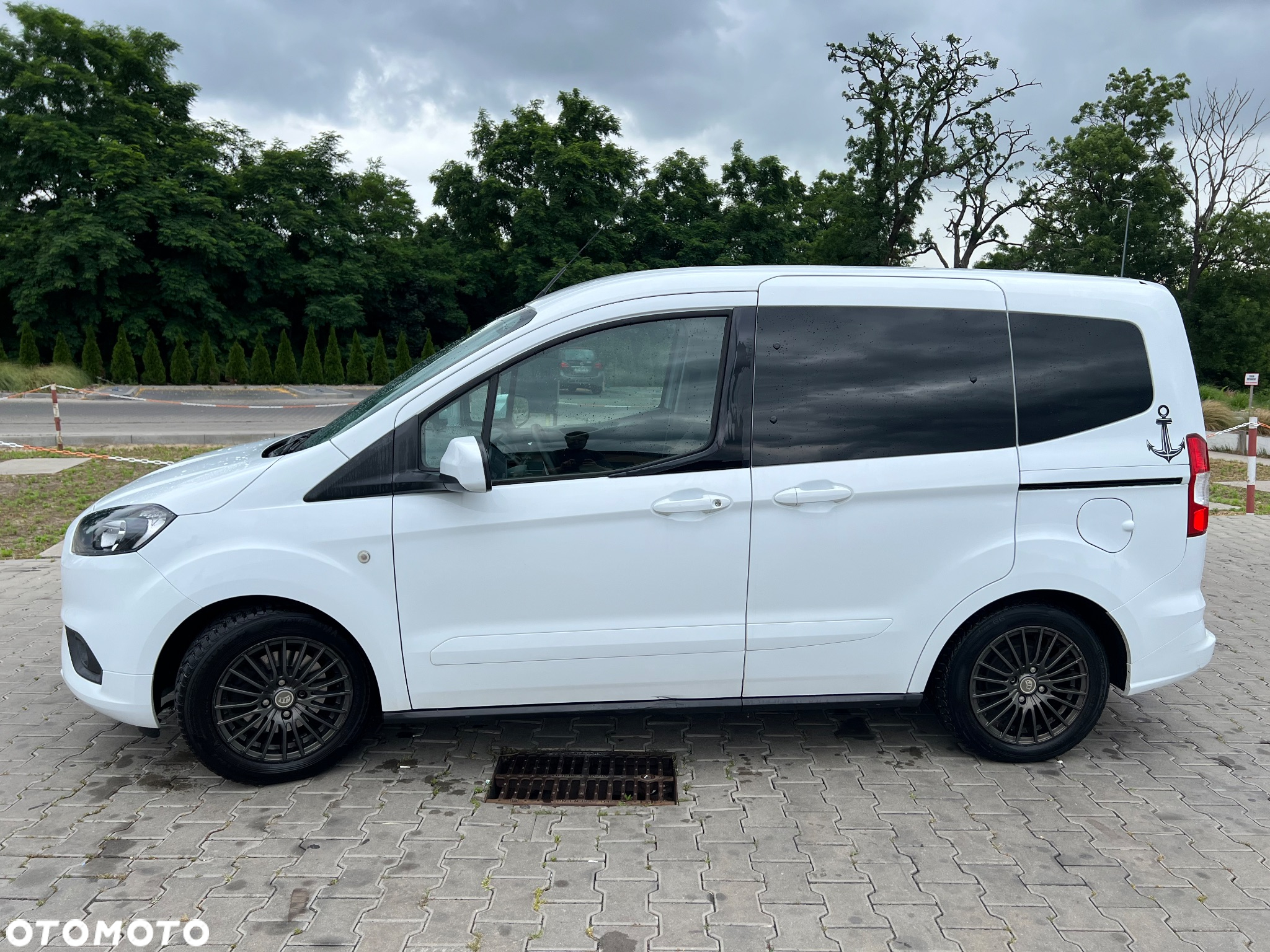 Ford Tourneo Courier 1.5 TDCi Trend - 2