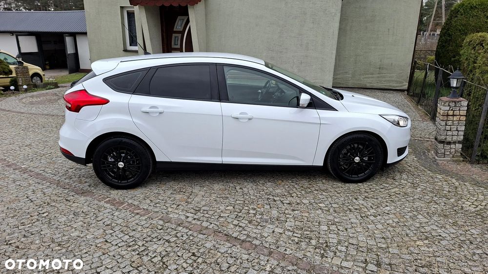 Ford Focus 1.0 EcoBoost Trend - 19