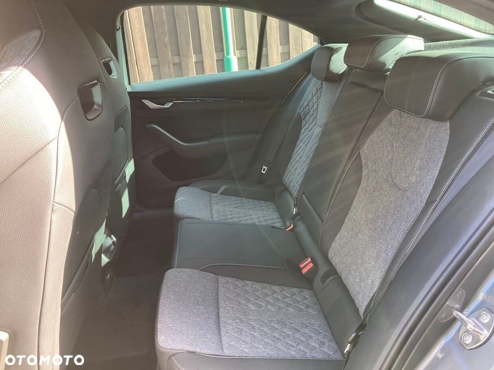 Skoda Octavia - 13