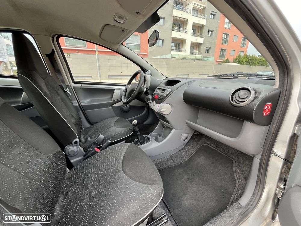 Peugeot 107 1.0 Black&Silver - 13