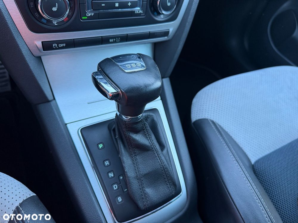 Skoda Octavia 2.0 TDI RS DSG - 29
