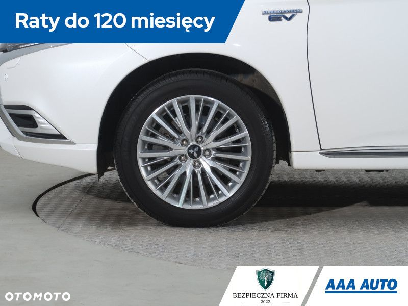 Mitsubishi Outlander - 15