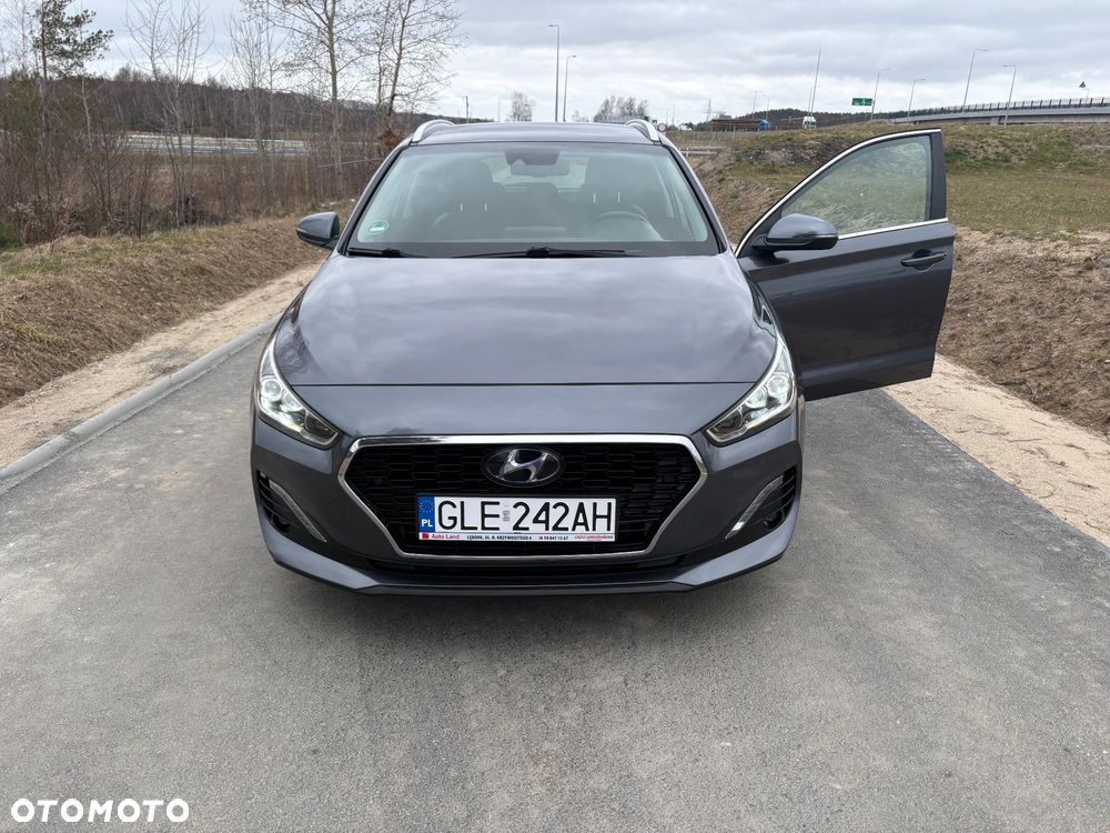 Hyundai i30 1.6 CRDI Premium DCT - 40