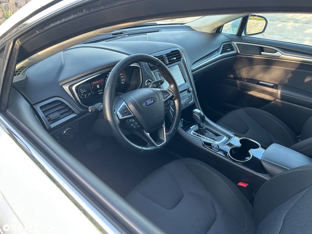 Ford Mondeo 2.0 TDCi Titanium PowerShift - 13
