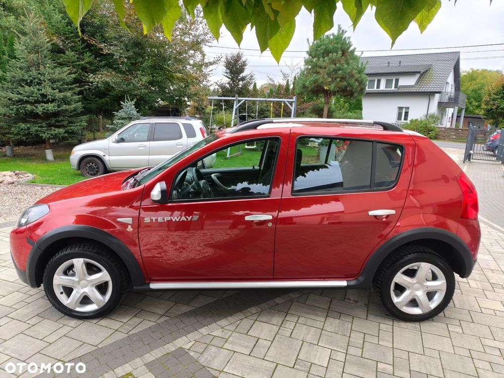 Dacia Sandero Stepway 1.6 - 9