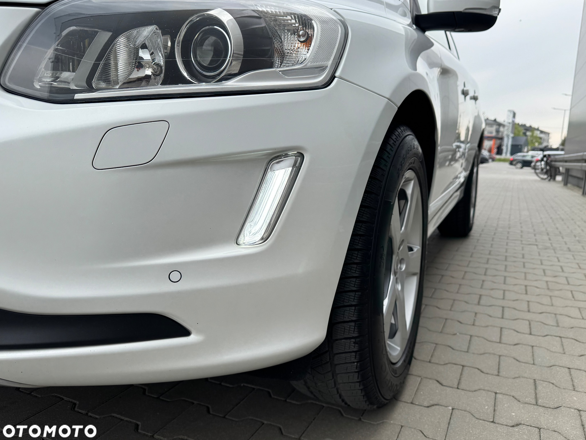 Volvo XC 60 D4 Drive-E Momentum - 11