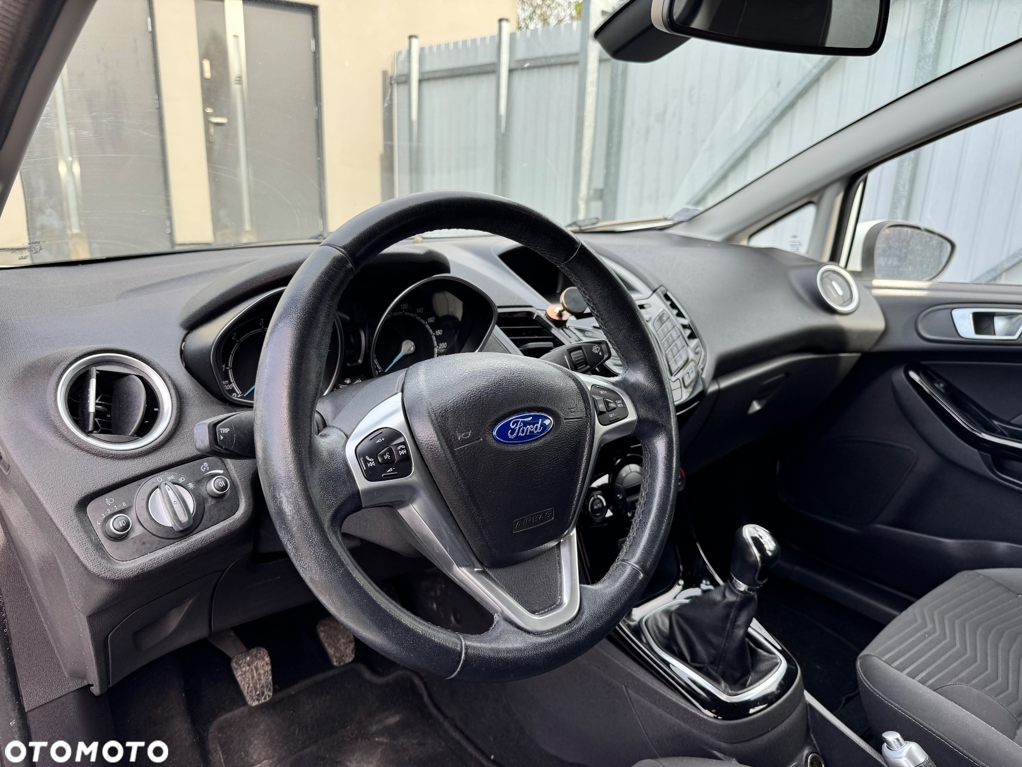 Ford Fiesta 1.6 TDCi DPF Platinium X - 9