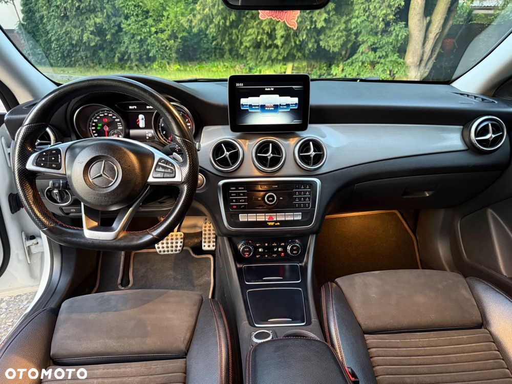 Mercedes-Benz CLA - 6