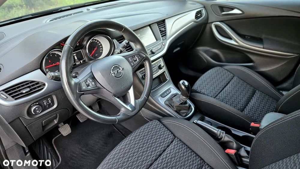 Opel Astra 1.4 Turbo Business - 27