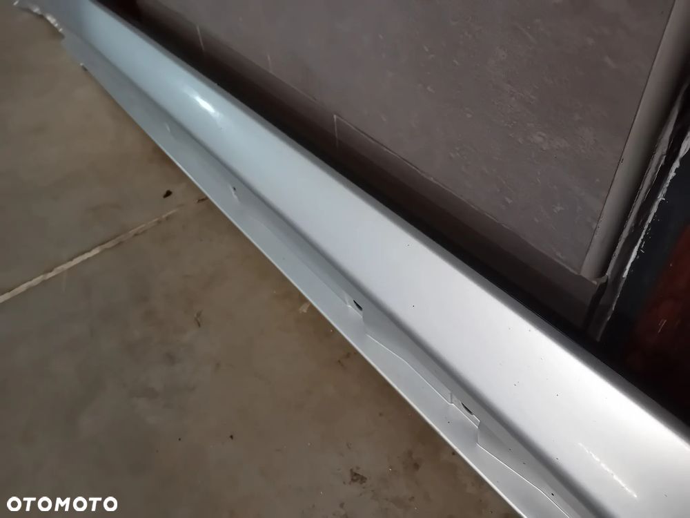 listwa progowa prawa kompletna Seat Exeo kombi 2010 kolor LS7Y 3R0853860A - 2