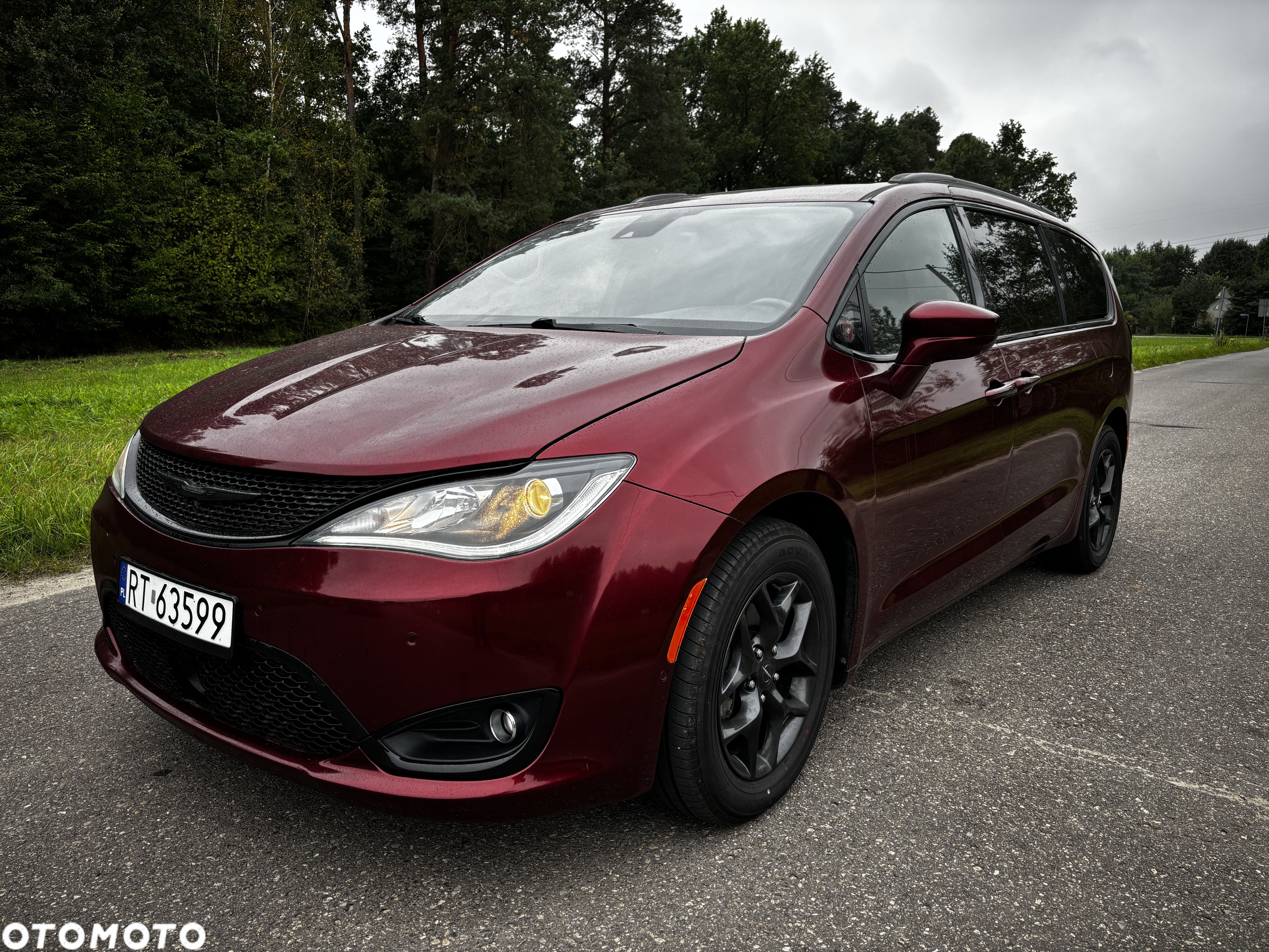 Chrysler Pacifica - 1