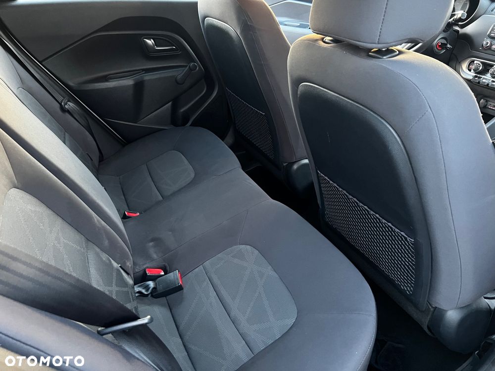 Kia Rio 1.2 L - 23