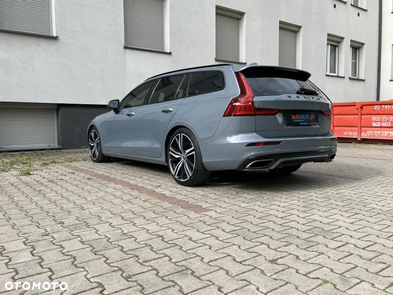 Volvo V60 B4 B R-Design - 7