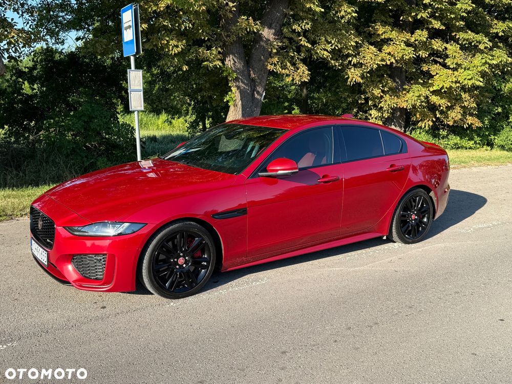 Jaguar XE - 2