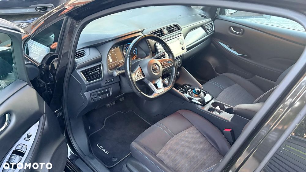 Nissan Leaf 40kWh N-Connecta - 8