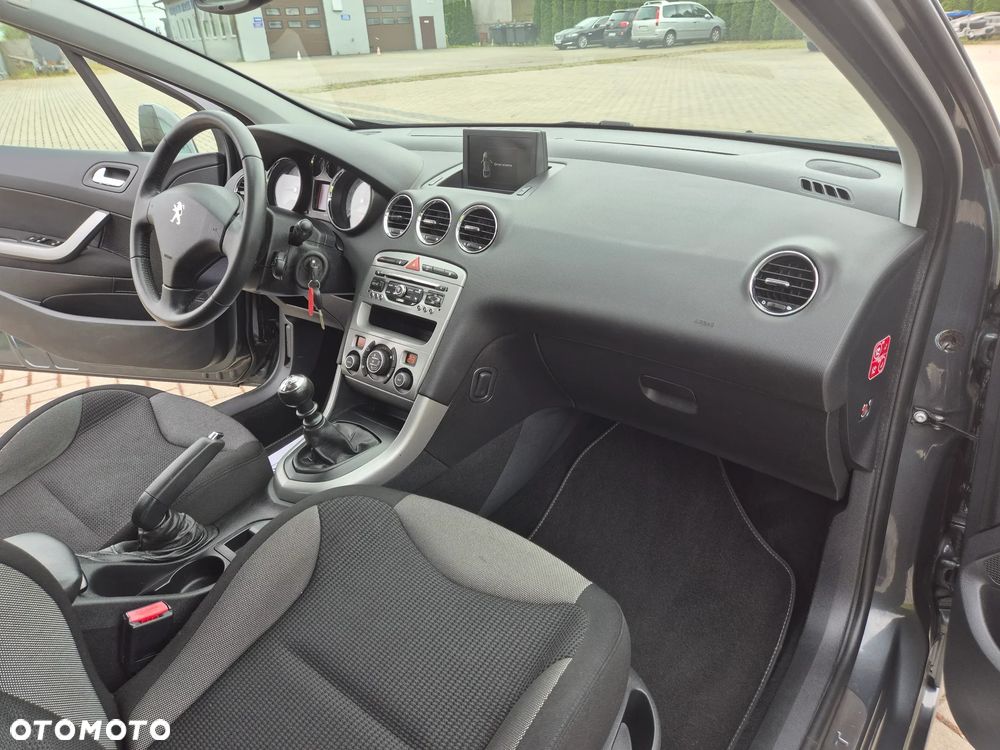Peugeot 308 - 33