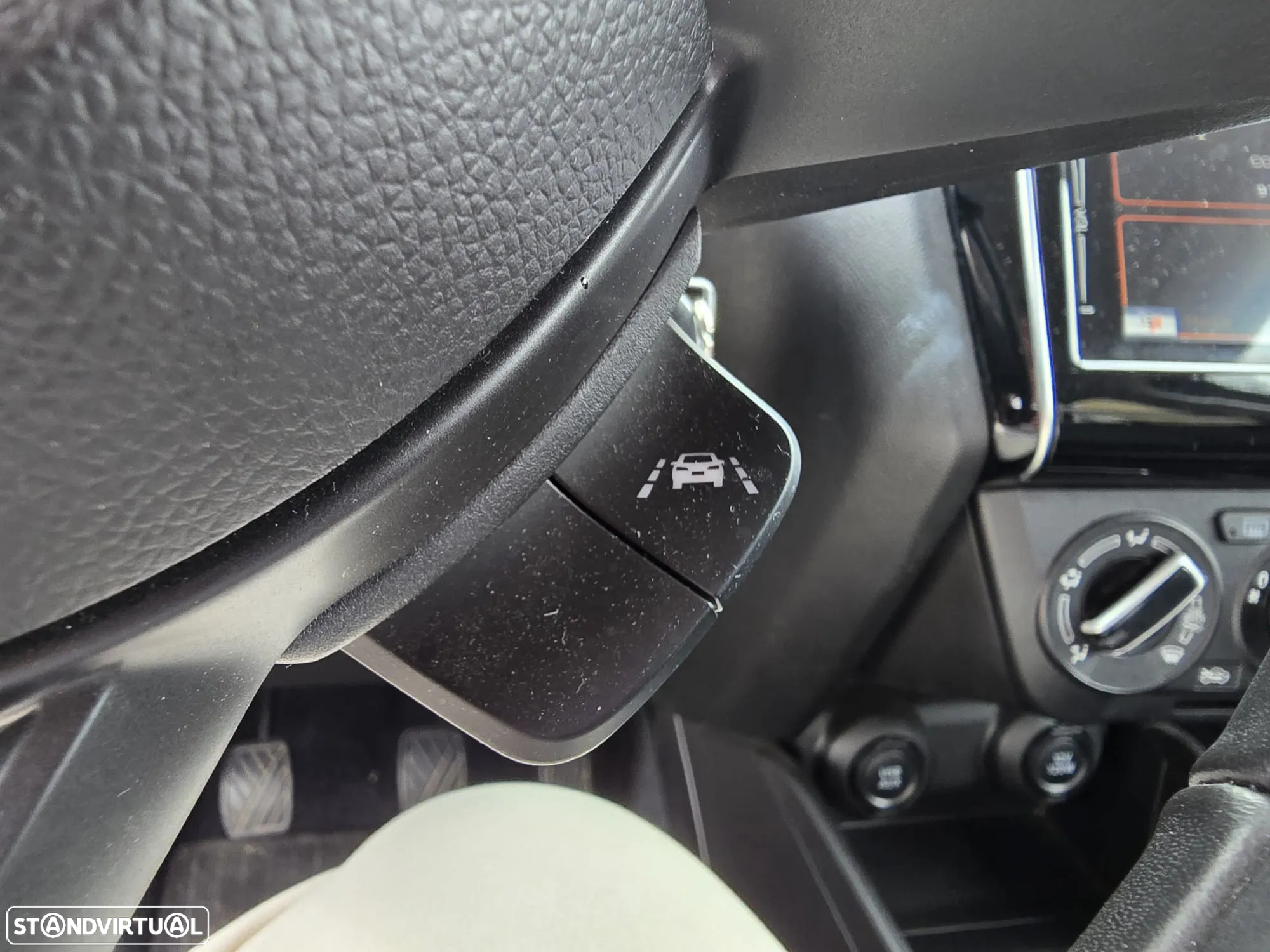 Suzuki Swift 1.2 Mild Hybrid GLE - 23
