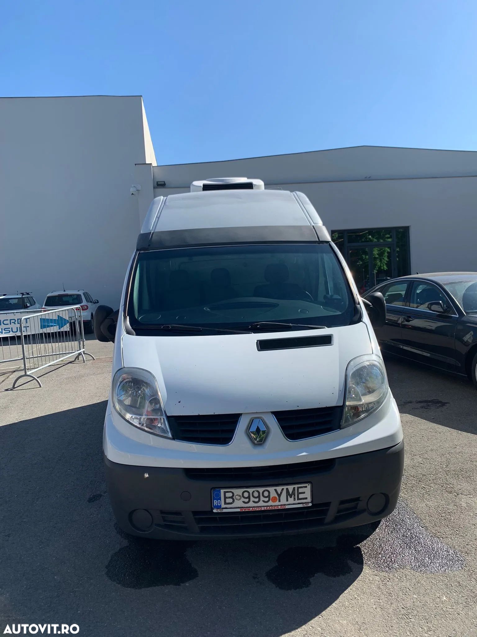 Renault TRAFIC - 1