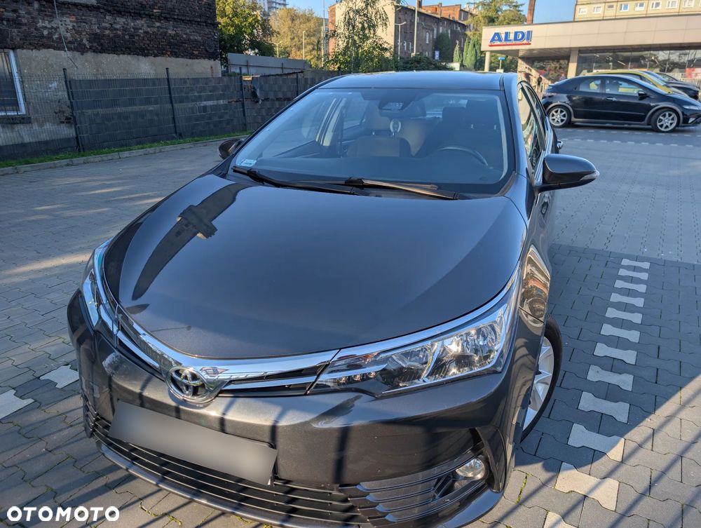 Toyota Corolla 1.6 Classic Plus - 1