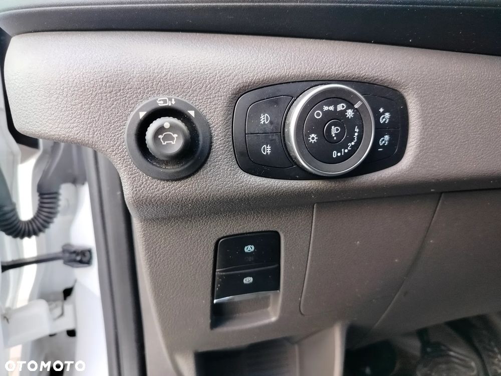 Ford E-TRANSIT - 27