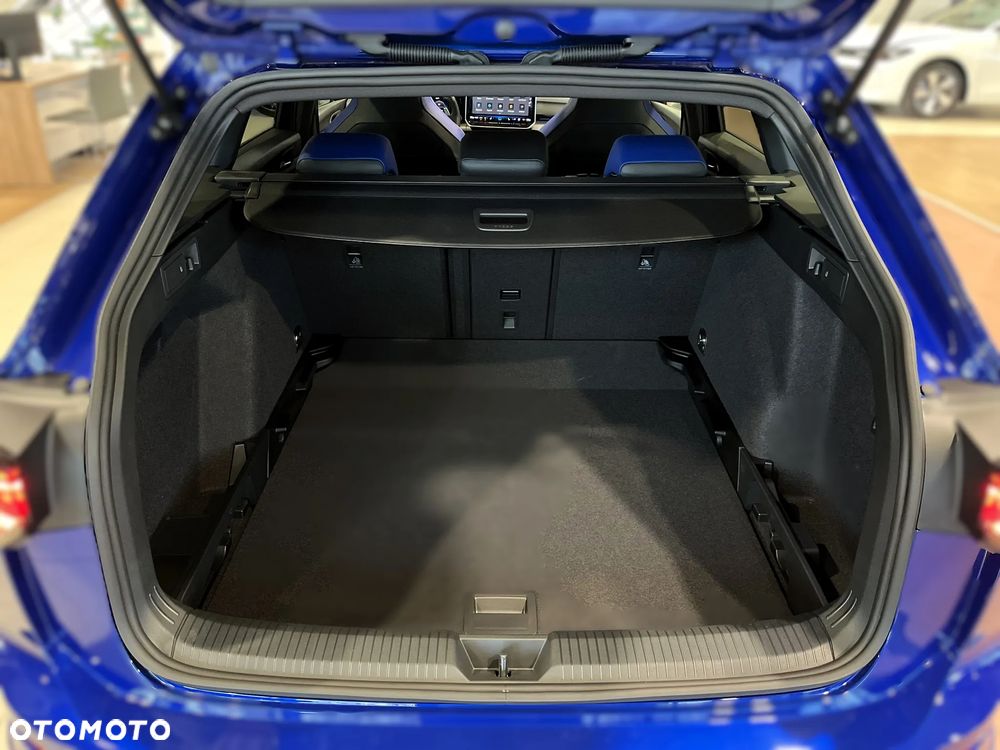 Volkswagen Golf Variant 2.0 TSI 4Motion R - 31
