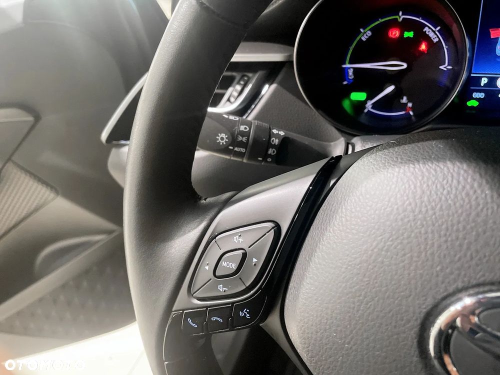 Toyota C-HR - 18