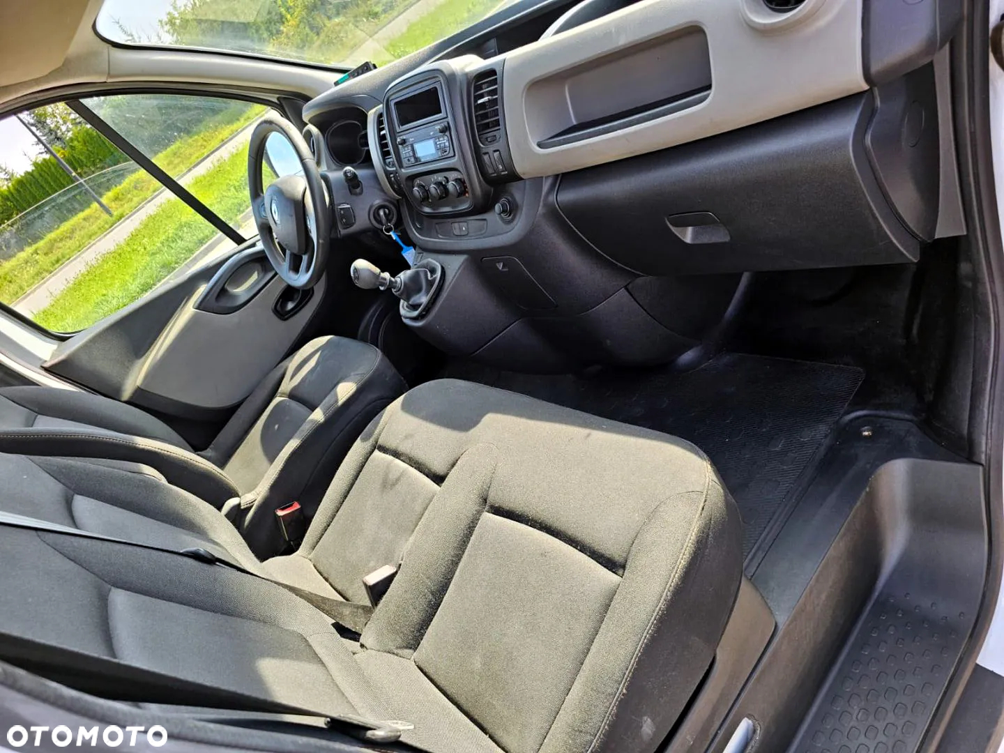 Renault Trafic - 22