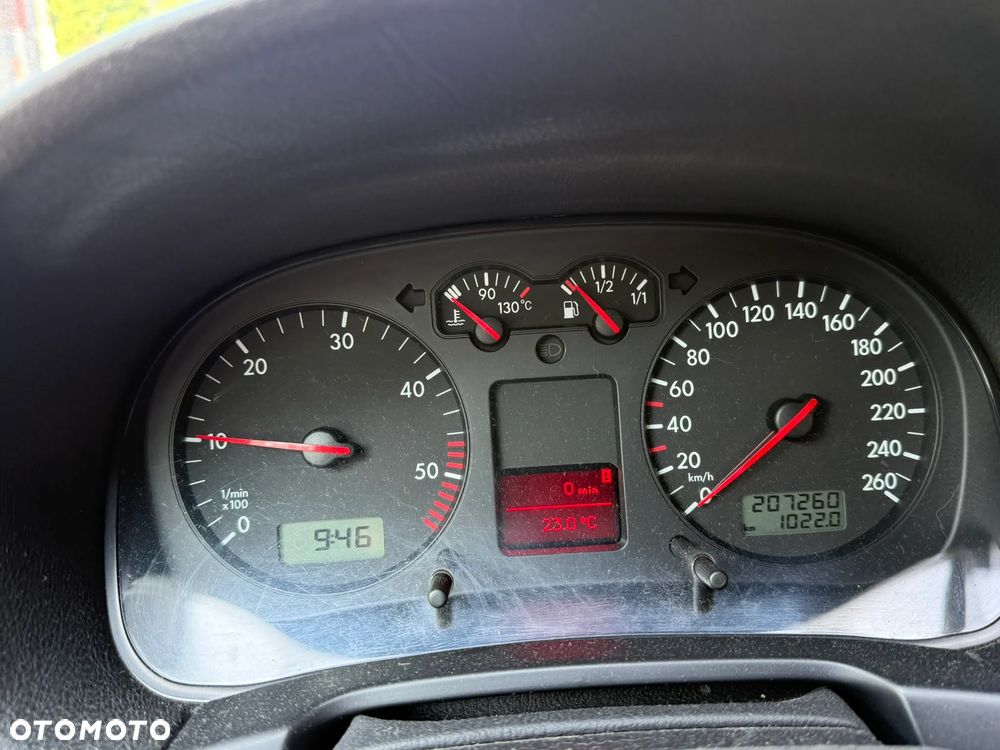 Volkswagen Golf 1.9 TDI Basis - 14