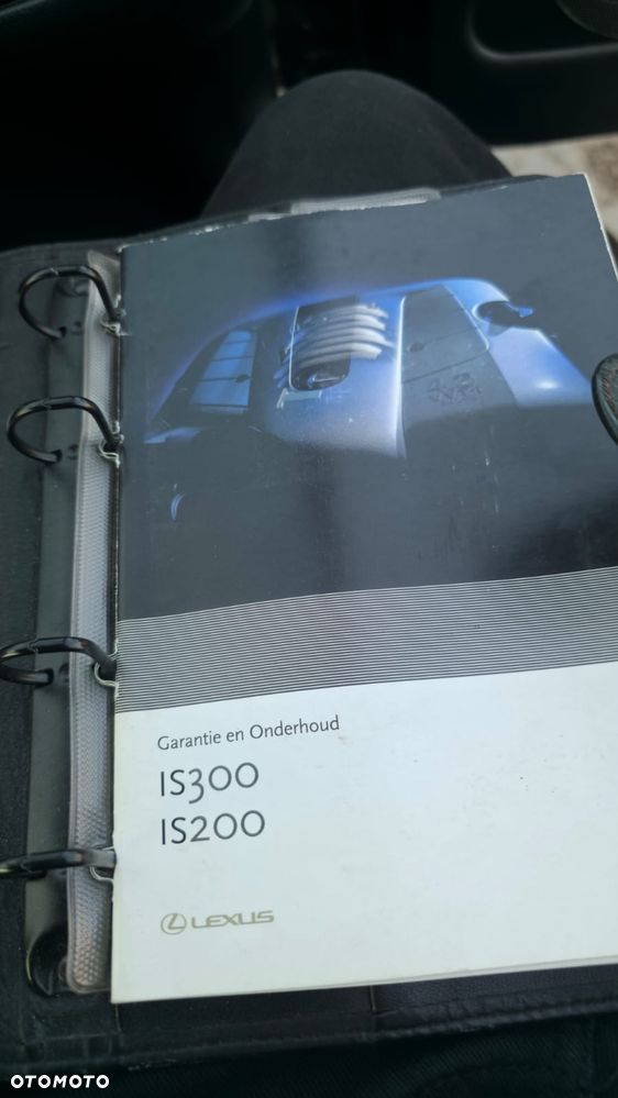 Lexus IS 200 SC Classic - 25