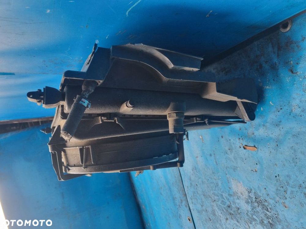 VW TRANSPORTER T4 2.4D PAS PRZEDNI - 7