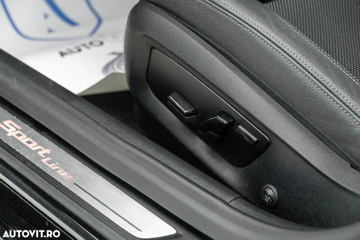 BMW Seria 5 520i Aut. Sport Line - 30