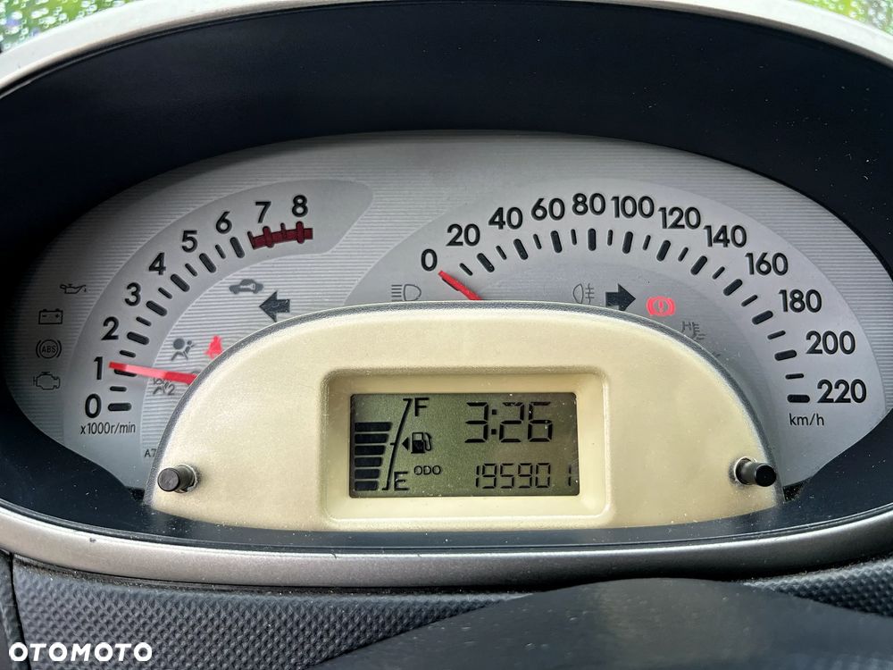 Daihatsu Sirion 1.0 CooLine - 13