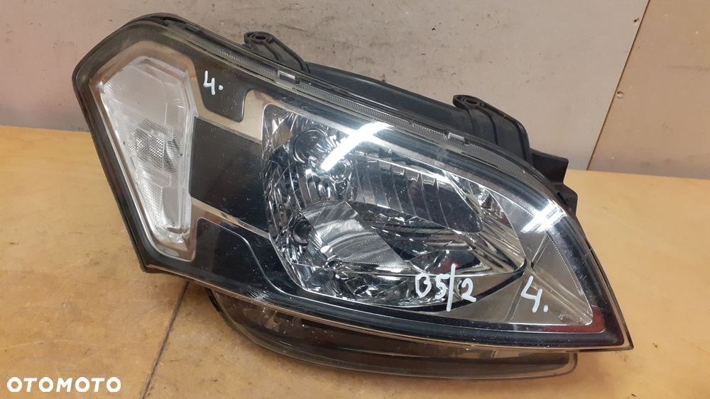 X. LAMPA PRZOD PRZEDNIA PRAWA KIA SOUL 08-11r - 1