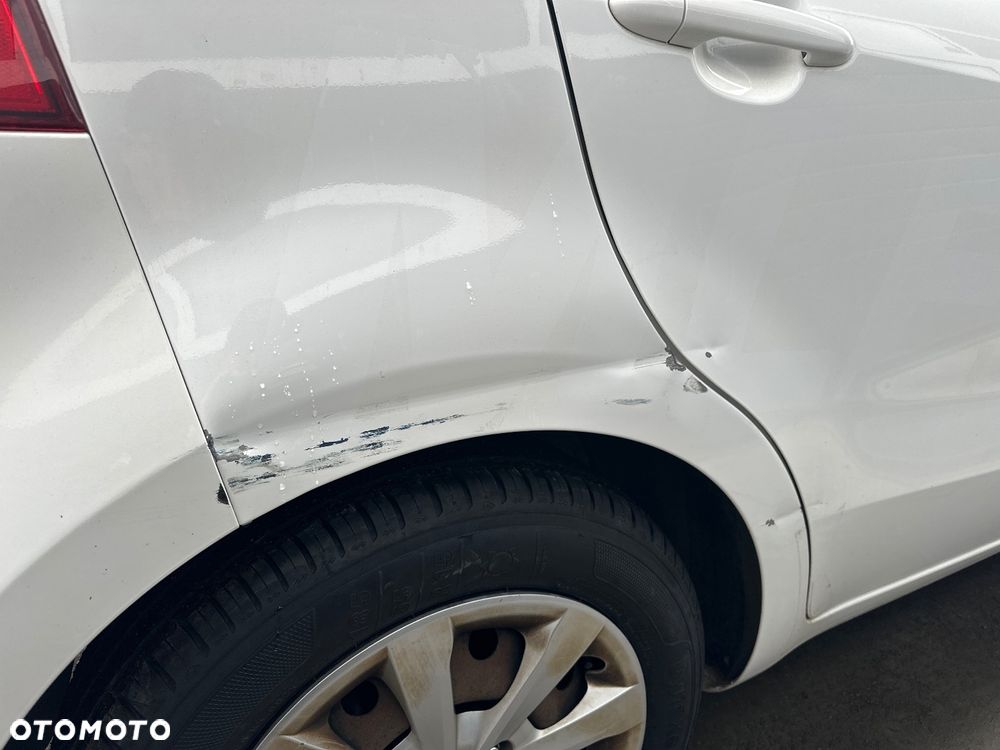 Kia Rio 1.4 crdi M (klm) - 13