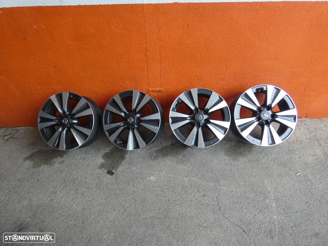 Jantes Nissan 17 com furaçao 5 x 114,3 - 2