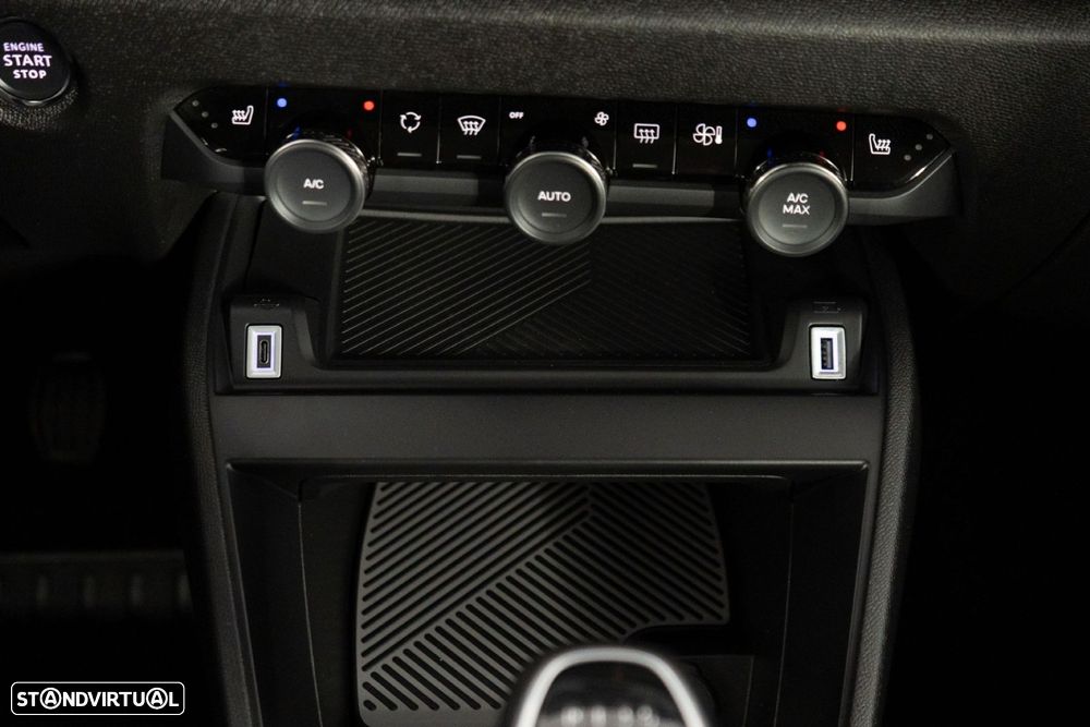 Citroën C4 1.2 PureTech Plus - 26