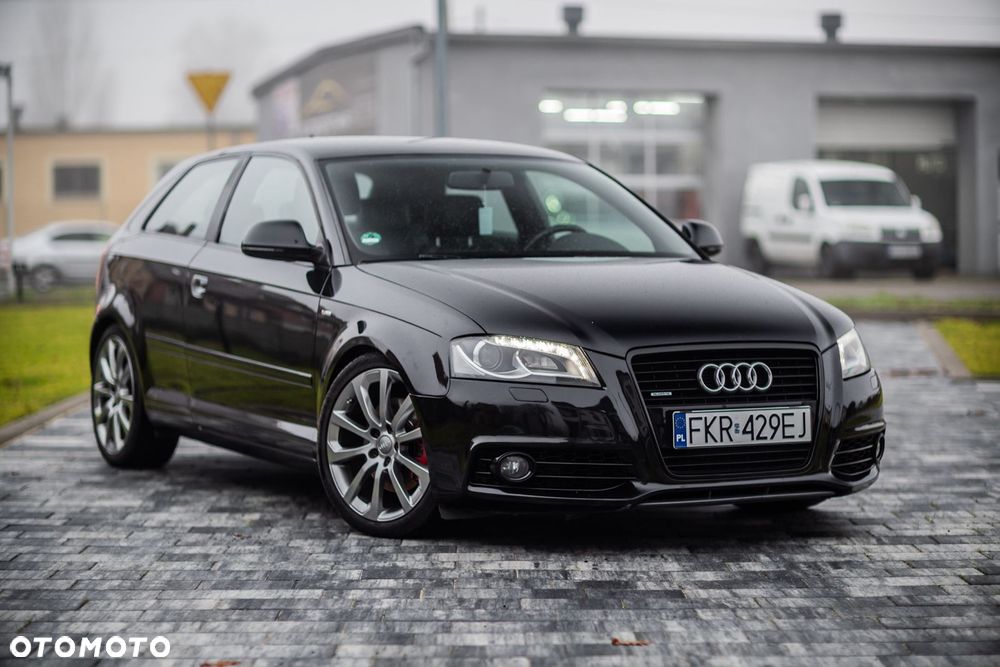 Audi A3 3-drzwiowe 2.0 TDI DPF Quattro Ambiente - 3
