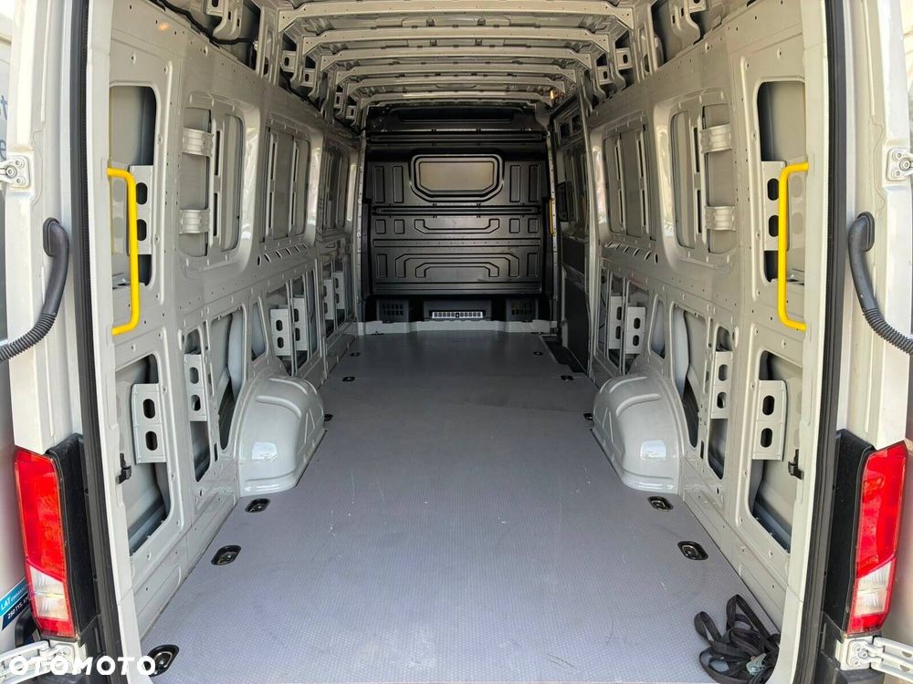 Volkswagen Crafter 35 Furgon LONG/AUTOMAT, 2.0 BiTDI 177 KM, Wysoki dach - 14